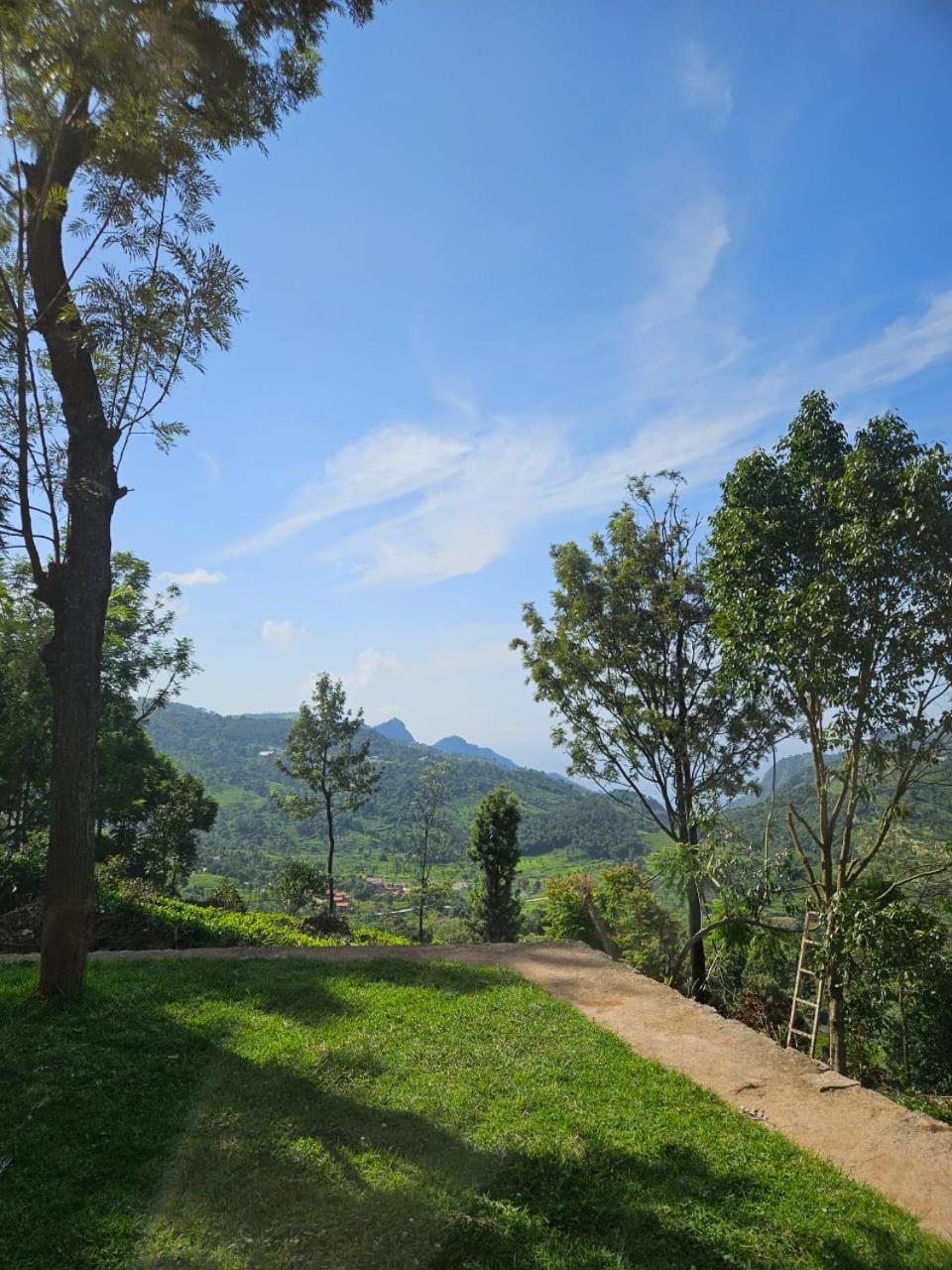 Moksha Infinity Valley โกตากิริ ภายนอก รูปภาพ